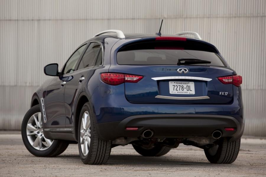  Infiniti FX37 2013 года  (фото 8 из 28)